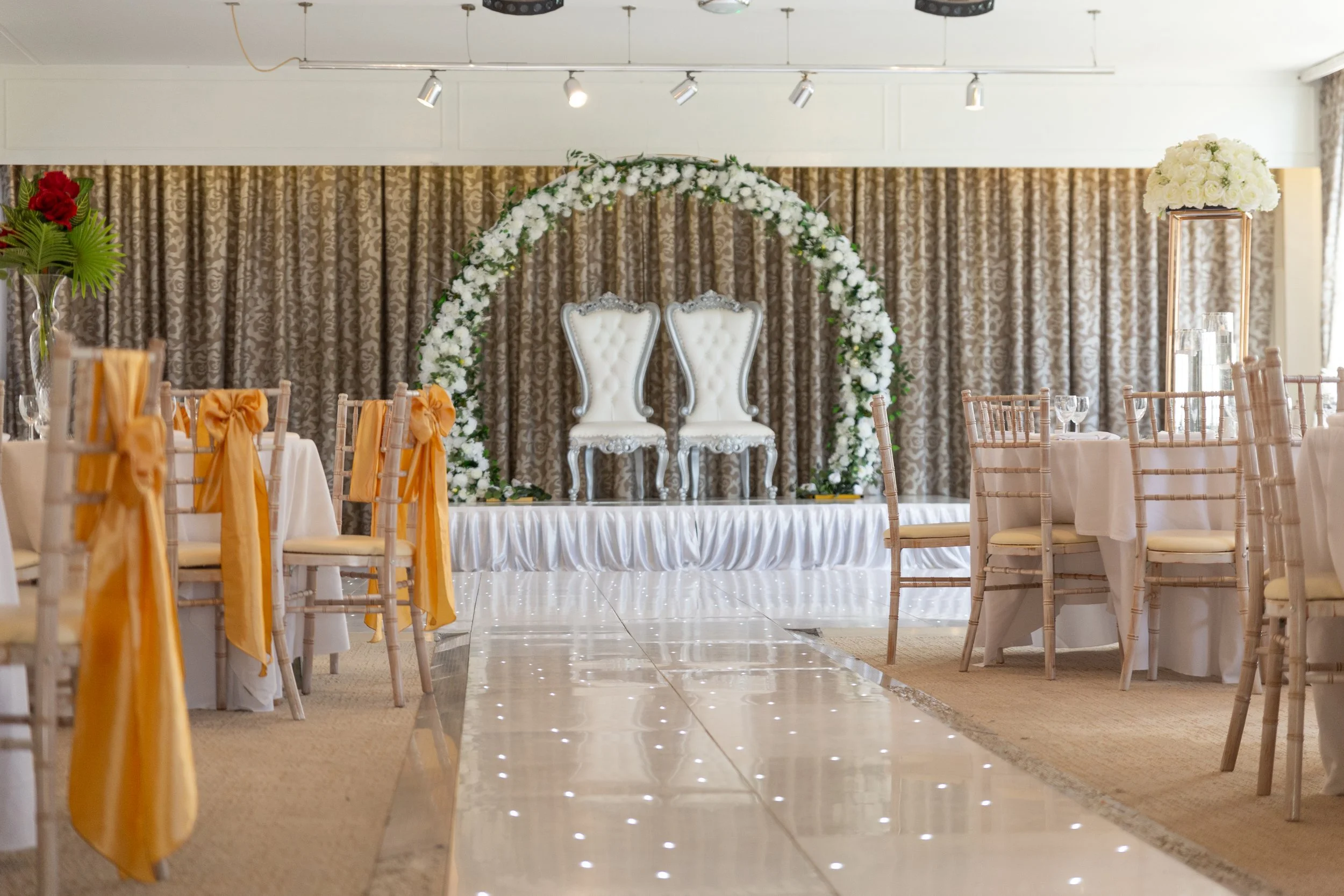 Bistro Suite