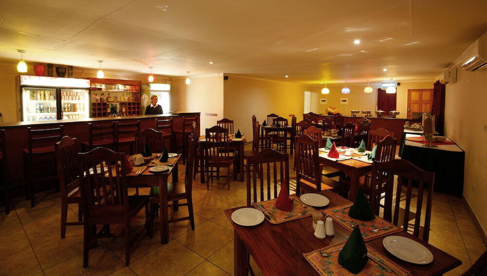 Mokoro Lodge 4