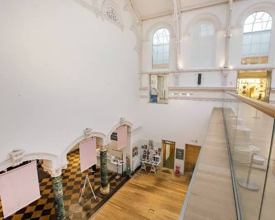 Ground Floor Foyer & Reception
