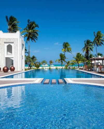 Pool Terrace & Bar Lounge
