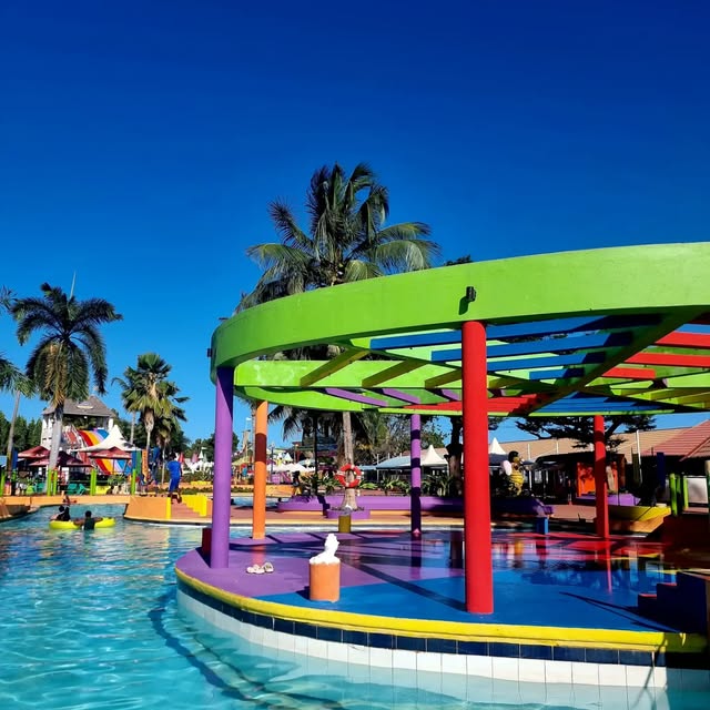 Coco Cabana & Poolside Terrace