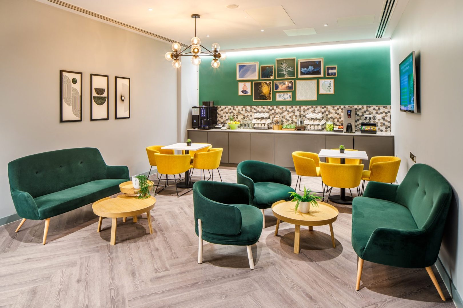 Holiday Inn Manchester Airport Conference Center 3