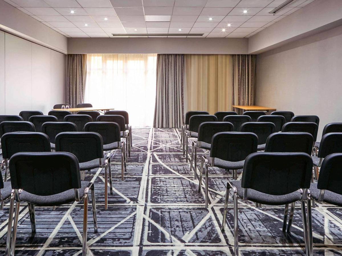 The Williams Meeting Room
