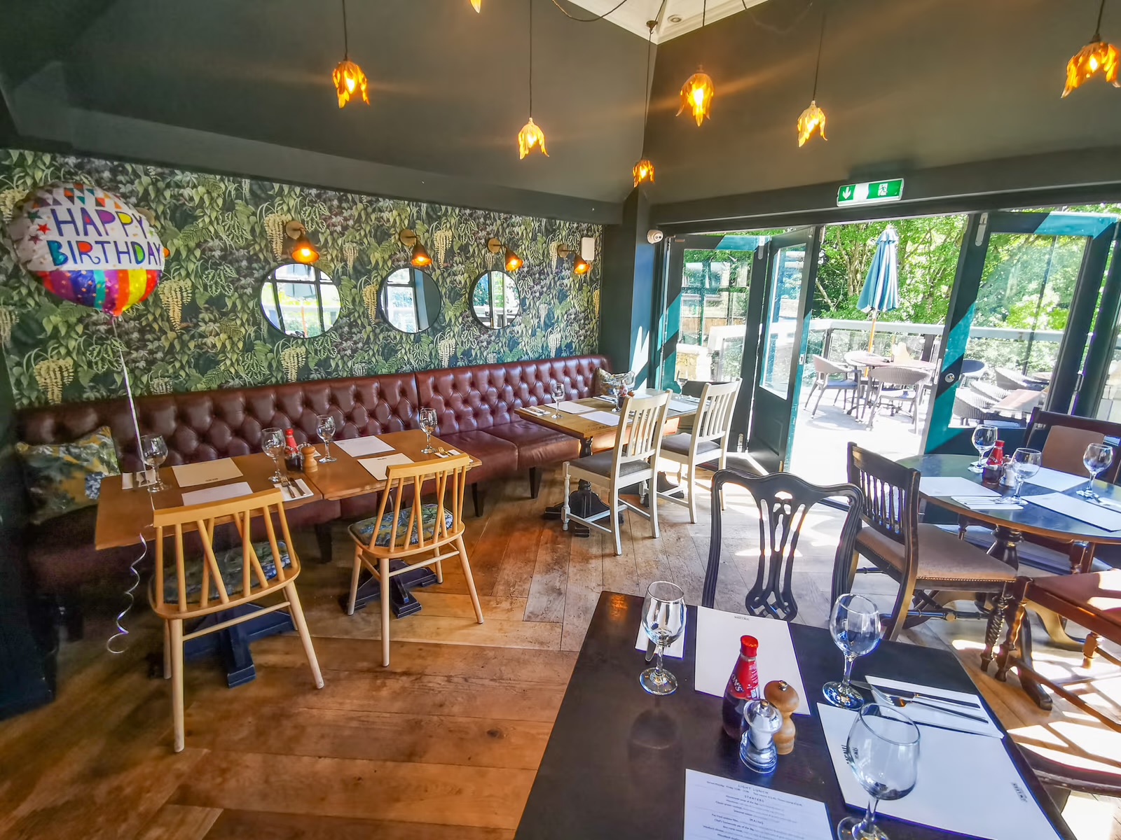 The Red Lion Boutique Hotel 3