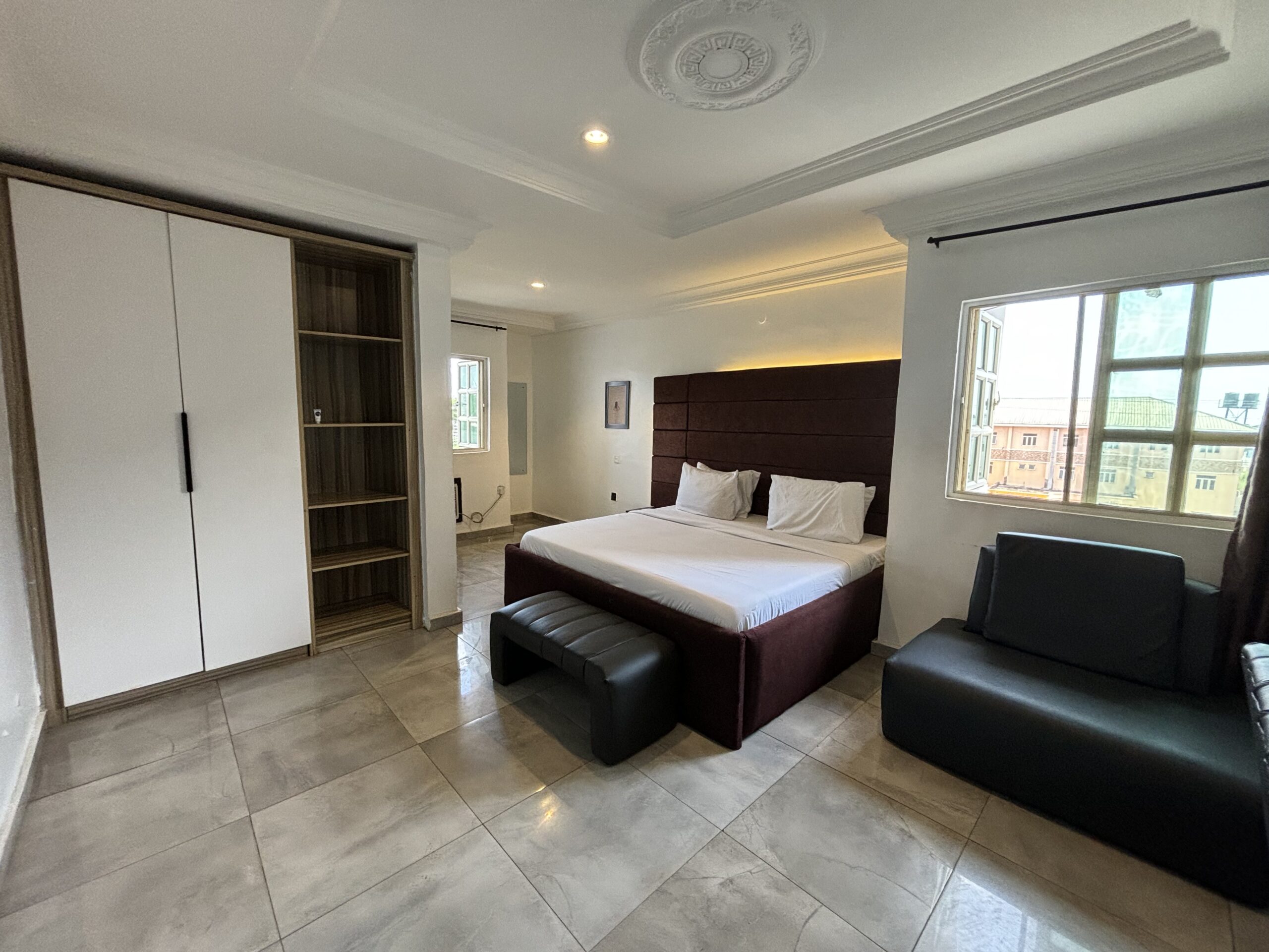 Ovic Hotel 3
