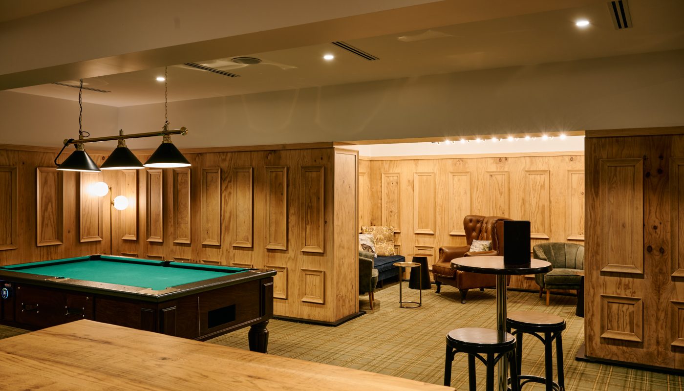 Vic’s Bar