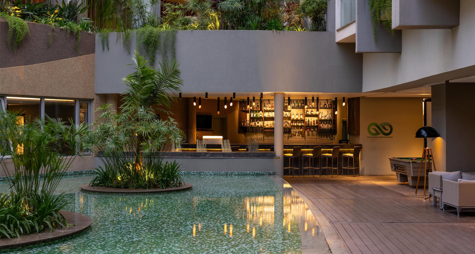 Infinity Pool Bar
