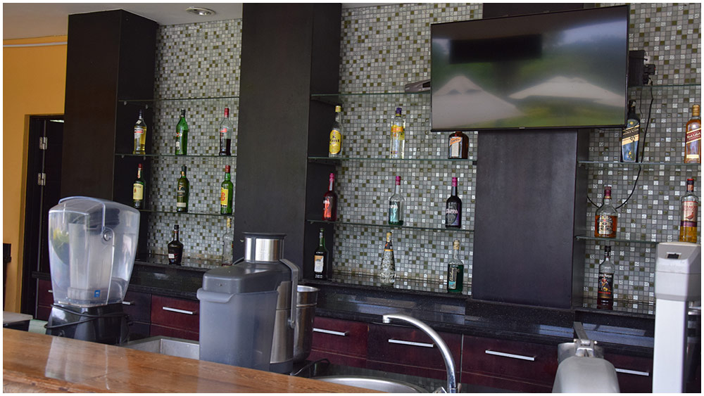 Arabica Coffee Shop & TerraceUnits