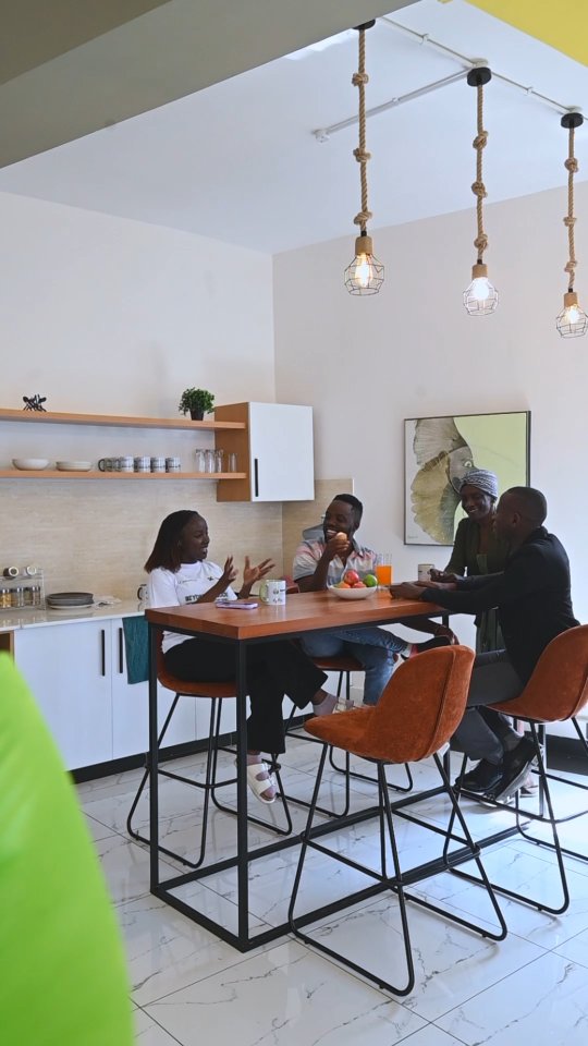 Meeting Rooms & Creative Lounges