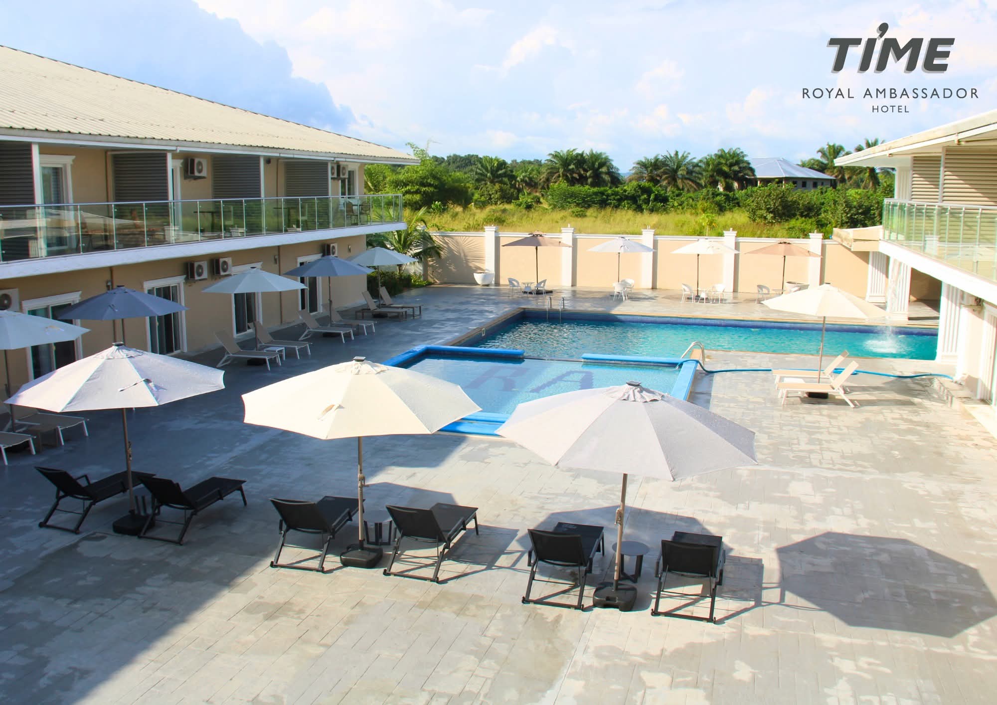 Royal Ambassador Hotel Conference Center 3