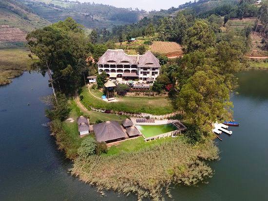 Lakeside Gardens & Outdoor Grounds
