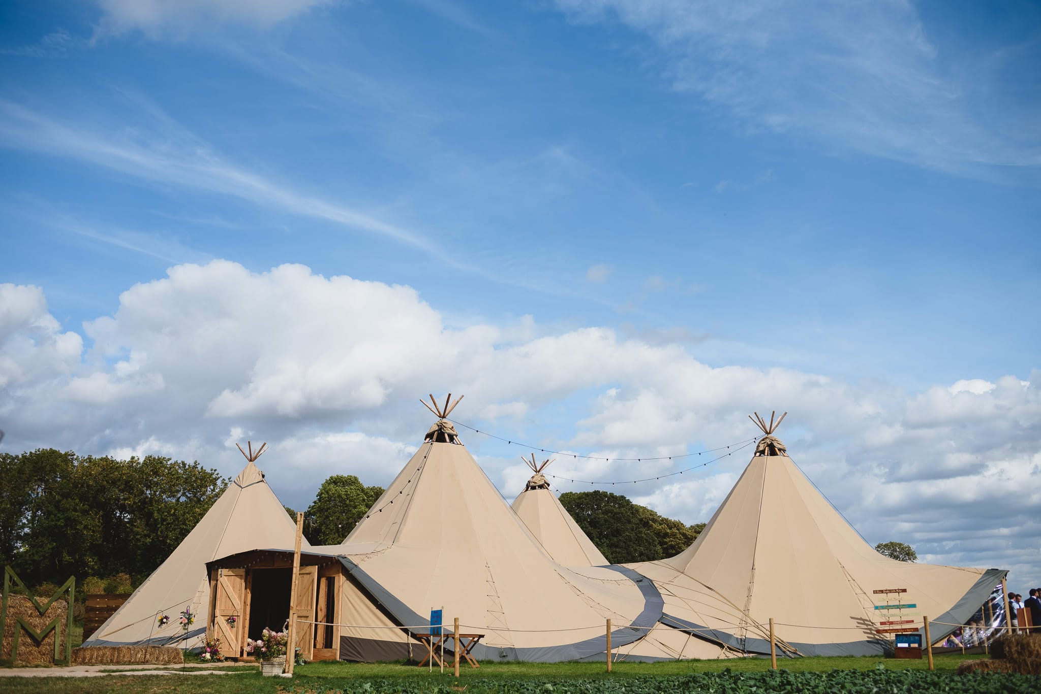 Tipis