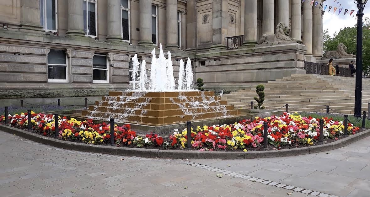 Victoria Square Plaza