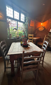 The Norfolk Arms Hotel 4