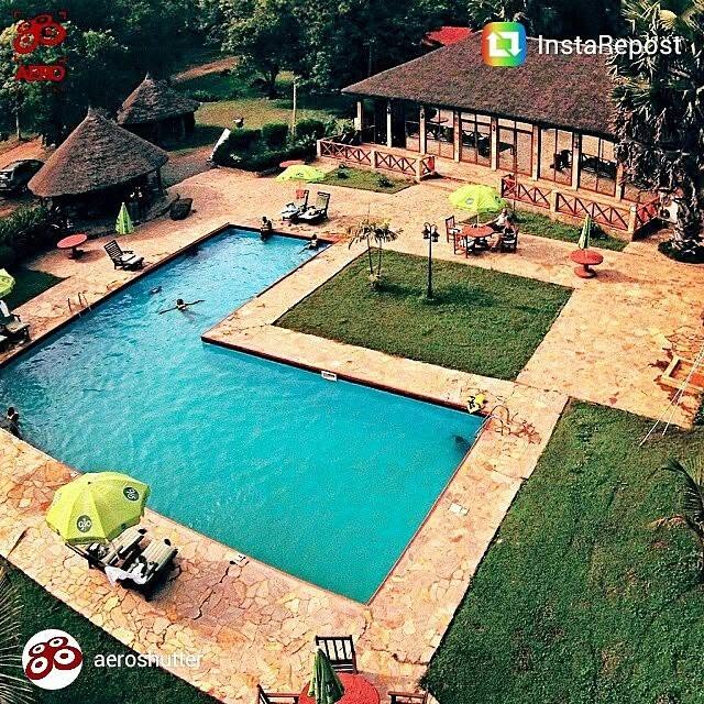Club House & Outdoor Grounds