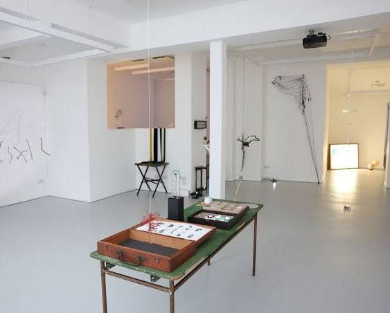 Globe Gallery 4