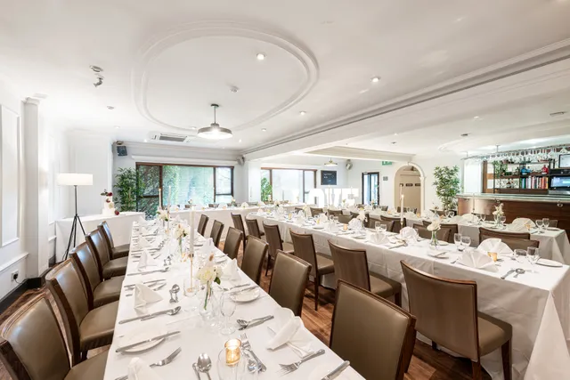 Alexandra Suite