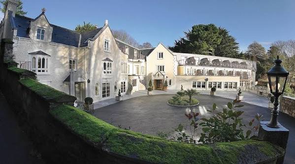 Fermain Valley Hotel