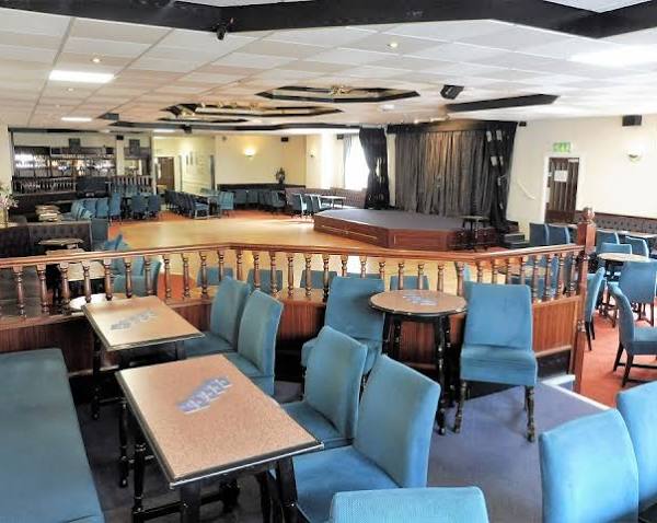 The Sergeant Collier Bar 4